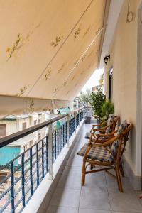 Un balcón o terraza en Attiki - Appartment