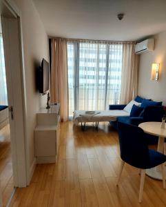 TV a/nebo společenská místnost v ubytování PARAGON HOTEL - Orbi City