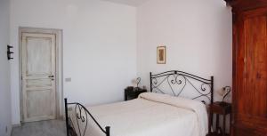A bed or beds in a room at Andrea E Valentina
