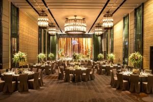 Restaurace v ubytování The St. Regis Hong Kong + 37 fotografií