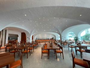 Restaurace v ubytování Green World Hotel Nha Trang