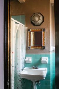 Bilik mandi di Casa Ttorrez +21 gambar