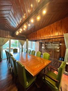 Fotografie z fotogalerie ubytování Log Cabin Hotel - Baguio v destinaci Baguio