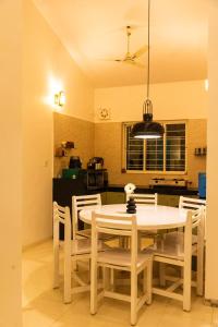 Gallery image of YOLO villa in Pirangut