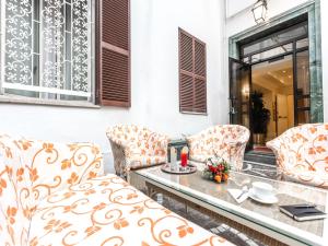 Posezení v ubytování Raeli Hotel Lazio