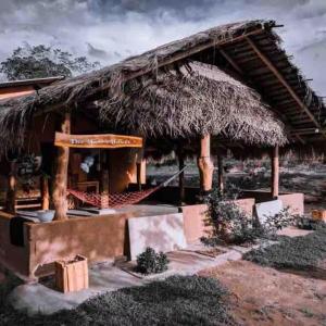 Gambar di galeri bagi The Happy House Nature Retreat di Talakolawela