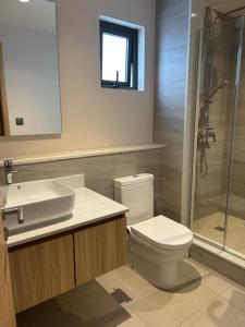 Ένα μπάνιο στο Sky serenity two rooms apartment