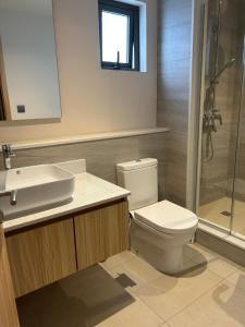 Ένα μπάνιο στο Sky serenity two rooms apartment