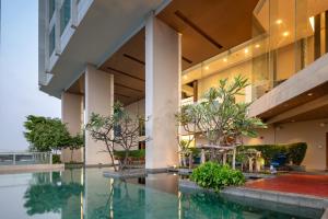 Bazén v ubytování Jasmine Resort Bangkok nebo v jeho okolí