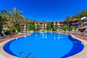 Bazén v ubytování Alize Hotel Oludeniz - All Inclusive nebo v jeho okolí