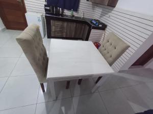 Dapur atau dapur kecil di 1 bedroom BnB Mombasa