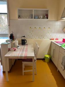 Kuchyňa alebo kuchynka v ubytovaní Casetta dei fiori
