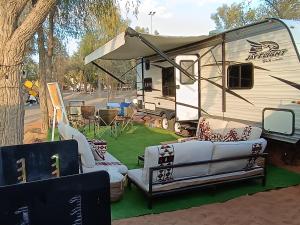 Сад в Rehla Rv Camper Van