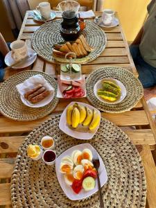 Еда / где поесть недалеко от отеля