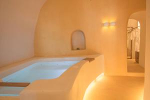 Φωτογραφία από το άλμπουμ του Chic Hotel Santorini στο Φηροστεφάνι