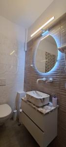 Koupelna v ubytování Blue Diamond Retreat + 20 fotografií