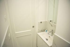 Vannituba majutusasutuses Emme Suites