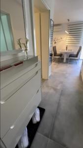 Postel nebo postele na pokoji v ubytování Mandy Apartman