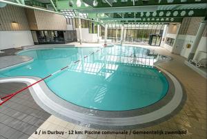 Bazén v ubytování Appartement idéal près de Durbuy / Ideaal appartement nabij Durbuy / Ideal apartment near Durbuy nebo v jeho okolí + 35 fotografií