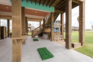 Port BolivarにあるNautibeach Views from Multiple Decks, Sleeps 14のギャラリーの写真