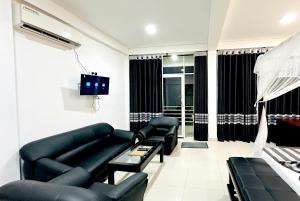 TV a/nebo společenská místnost v ubytování O2 Villas-Weligama