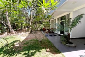 Zahrada ubytování O2 Villas-Weligama
