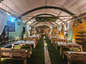 Restaurace v ubytování Bob Marley Bnb & Hostel