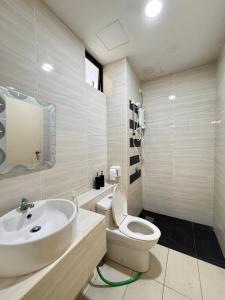 Koupelna v ubytování D'Summit Suite by Luxecocoo CK Kempas Setia Tropika