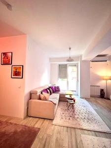 Χώρος καθιστικού στο Mor Maison Skopje City-Center FEW FREE PRIVATE PARKING