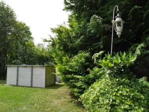 Ein Garten an der Unterkunft Landhaus SoonZauber