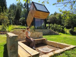 Tiny House El Refugio外面的花园