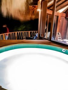 Blick vom Deck eines Bootes in der Unterkunft Hotel Anukwe in Bonda
