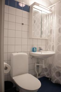 Koupelna v ubytování Säffle Suites by Svaneholm Hotel