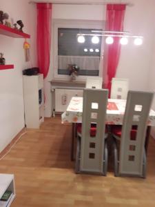 Η κουζίνα ή μικρή κουζίνα στο Ferienwohnung Markert