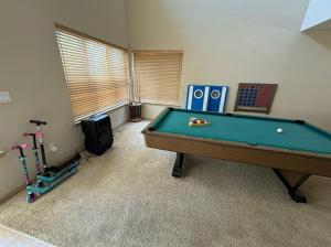 Fotografie z fotogalerie ubytování By Wedding Venues, Central AC, Hot Tub & Game Room v destinaci Puyallup + 45 fotografií