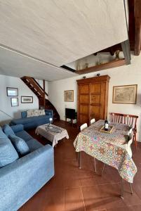 A seating area at Terrazza del Mare (by Vacation Service)