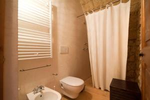 Koupelna v ubytování Agriturismo Le Fornelle