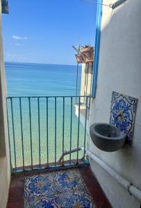 A general sea view or a sea view taken from Az apartmant
