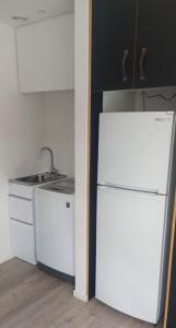 Kuchyň nebo kuchyňský kout v ubytování Clyde's Cozy Corner