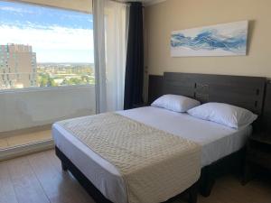 Photo de la galerie de l'établissement Departamento en Chillán centro - piso 19, à Chillán