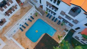 Bassein majutusasutuses West Bay Colonial või selle lähedal