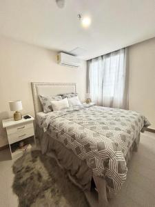 Postel nebo postele na pokoji v ubytování Loft Chic en Cipreses