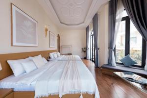 Postel nebo postele na pokoji v ubytování Adalia Villa With ValeyView - O'TEL