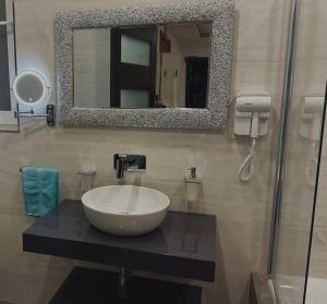 Koupelna v ubytování Marsascala Sea View 2 Bed Apartment close to center! HPI 9934