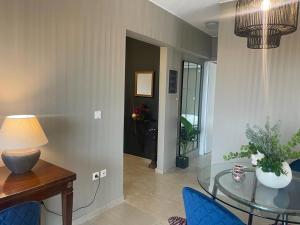 Gallery image of Stefania sea view apartment in Rafina +15 photos