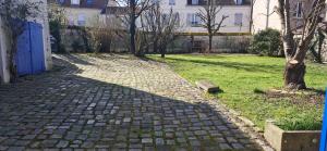 Aed väljaspool majutusasutust Ancienne ferme Chessy