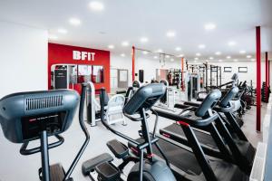 Spordikeskus ja/või sportimisvõimalused majutusasutuses Hotel Artaban