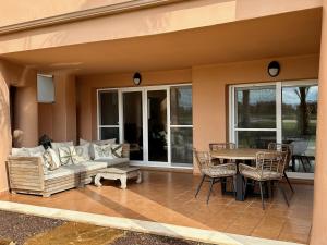 Istumisnurk majutusasutuses Sonrisa Garden - Mar Menor Golf Resort