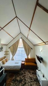 Ένα ή περισσότερα κρεβάτια σε δωμάτιο στο Rorot penthouse studio Kilimani home away