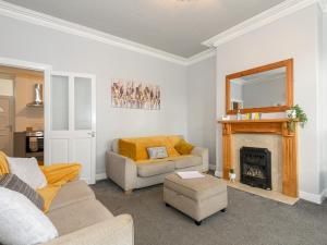 Khu vực ghế ngồi tại Pass the Keys Brighouse Central - Ideal For Workers